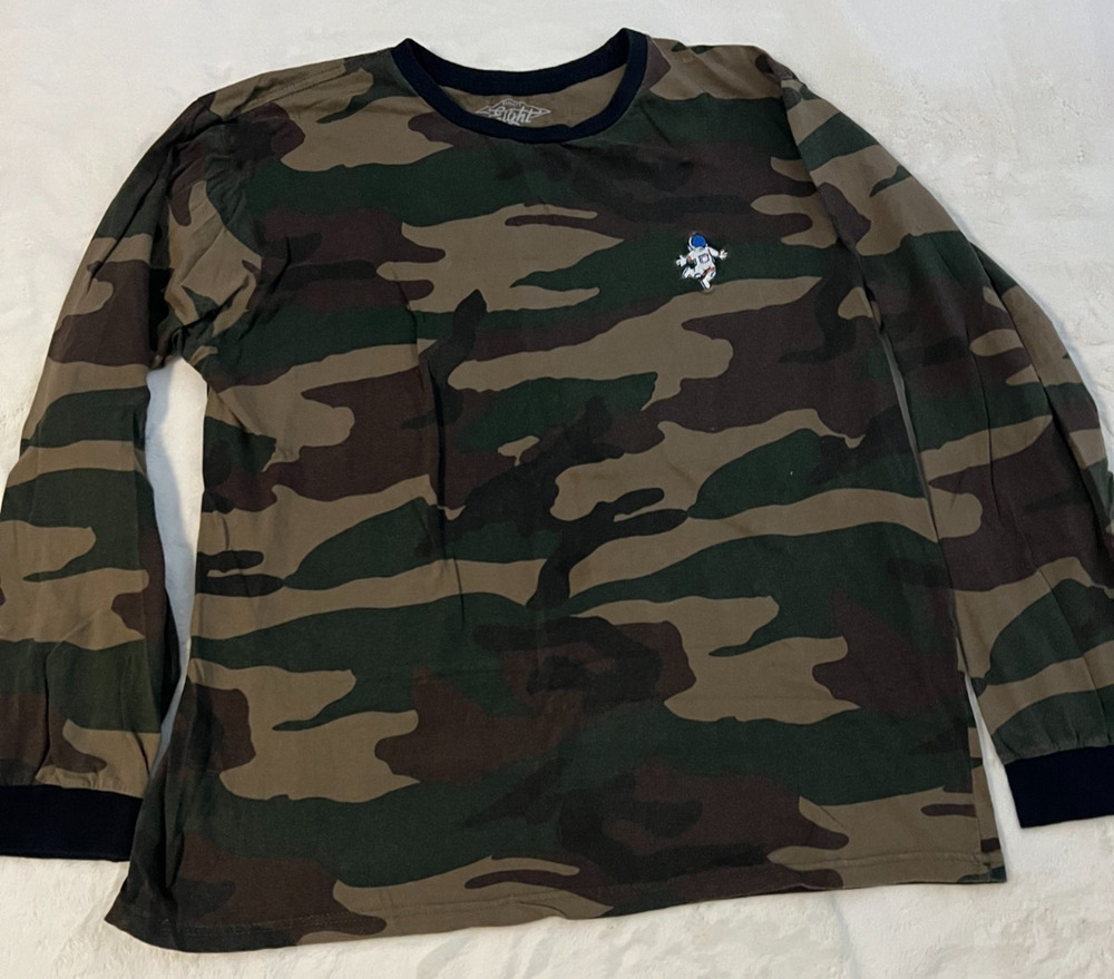 Eighty Eight Mens XL Camo Long Sleeve Shirt Green Brown Crew Neck Casual Tee